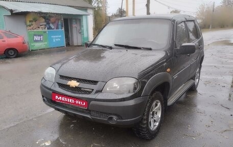 Chevrolet Niva I рестайлинг, 2010 год, 527 000 рублей, 9 фотография