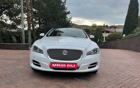 Jaguar XJ IV (X351), 2011 год, 2 100 000 рублей, 3 фотография