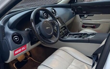 Jaguar XJ IV (X351), 2011 год, 2 100 000 рублей, 9 фотография