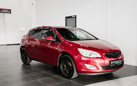 Opel Astra J, 2011 год, 740 000 рублей, 4 фотография