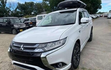 Mitsubishi Outlander III рестайлинг 3, 2017 год, 1 732 000 рублей, 12 фотография