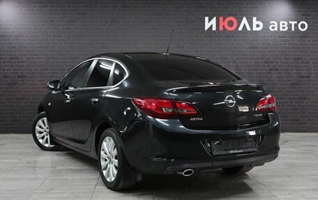 Opel Astra J, 2013 год, 1 070 000 рублей, 4 фотография