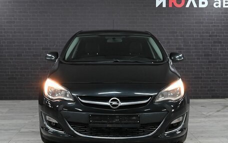 Opel Astra J, 2013 год, 1 070 000 рублей, 2 фотография