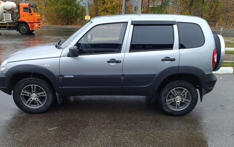 Chevrolet Niva I рестайлинг, 2013 год, 560 000 рублей, 2 фотография