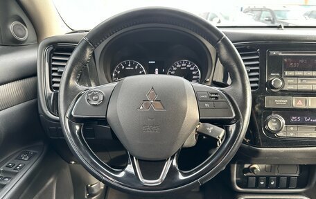 Mitsubishi Outlander III рестайлинг 3, 2017 год, 2 275 000 рублей, 8 фотография