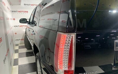 Cadillac Escalade III, 2013 год, 2 699 000 рублей, 6 фотография