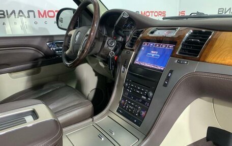 Cadillac Escalade III, 2013 год, 2 699 000 рублей, 13 фотография