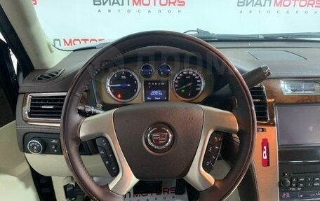 Cadillac Escalade III, 2013 год, 2 699 000 рублей, 14 фотография