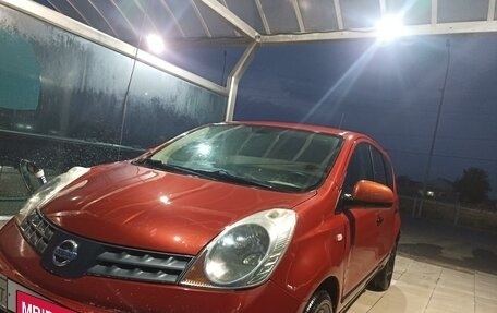 Nissan Note II рестайлинг, 2007 год, 600 000 рублей, 1 фотография