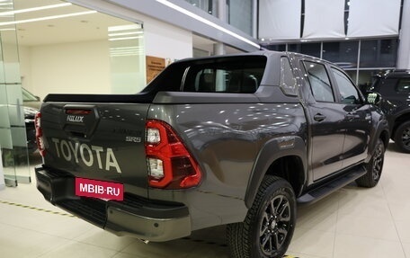 Toyota Hilux VIII, 2024 год, 7 500 000 рублей, 4 фотография