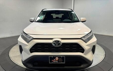 Toyota RAV4, 2023 год, 5 886 000 рублей, 2 фотография