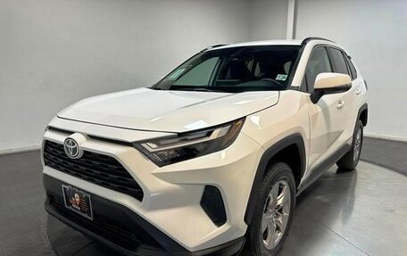 Toyota RAV4, 2023 год, 5 886 000 рублей, 3 фотография