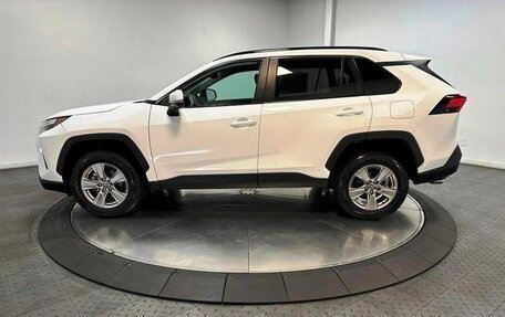 Toyota RAV4, 2023 год, 5 886 000 рублей, 4 фотография