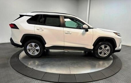 Toyota RAV4, 2023 год, 5 886 000 рублей, 8 фотография