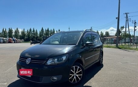 Volkswagen Touran III, 2013 год, 1 180 000 рублей, 2 фотография