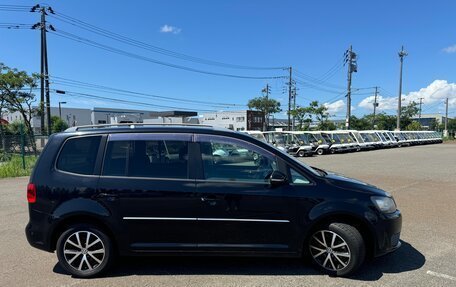 Volkswagen Touran III, 2013 год, 1 180 000 рублей, 5 фотография