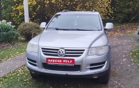 Volkswagen Touareg III, 2007 год, 1 280 000 рублей, 2 фотография