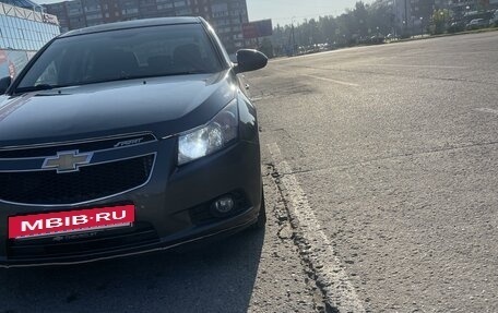 Chevrolet Cruze II, 2011 год, 700 000 рублей, 2 фотография