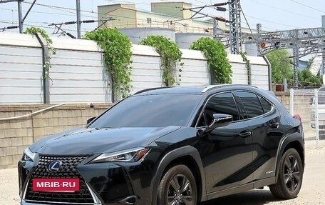 Lexus UX I, 2020 год, 2 548 800 рублей, 2 фотография