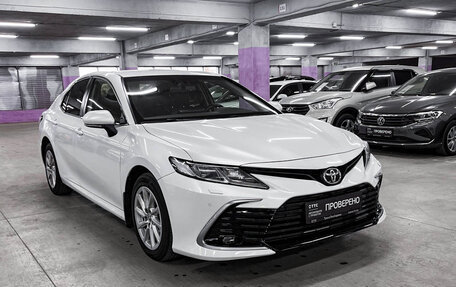 Toyota Camry, 2021 год, 2 666 000 рублей, 3 фотография