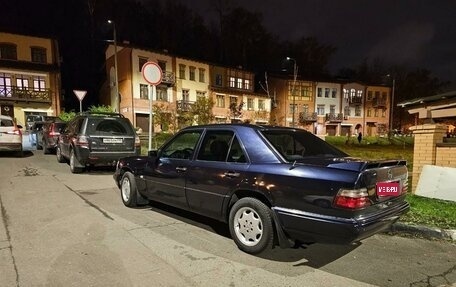 Mercedes-Benz E-Класс, 1995 год, 700 000 рублей, 1 фотография