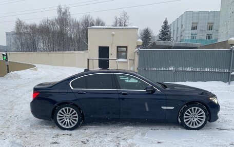 BMW 7 серия, 2015 год, 1 900 000 рублей, 19 фотография