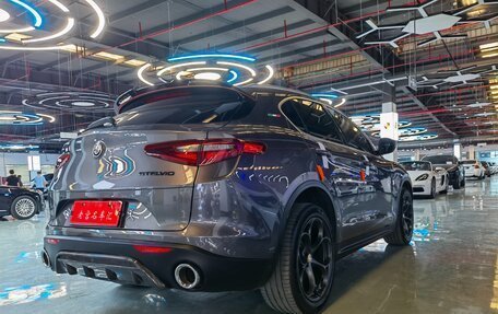 Alfa Romeo Stelvio, 2020 год, 3 800 000 рублей, 6 фотография