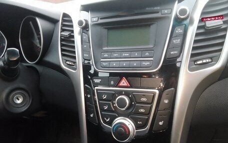 Hyundai i30 II рестайлинг, 2013 год, 747 000 рублей, 13 фотография