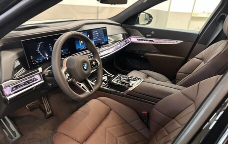 BMW 7 серия, 2024 год, 20 800 000 рублей, 7 фотография