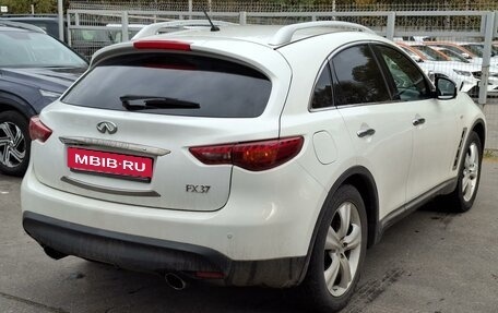 Infiniti FX II, 2011 год, 1 849 000 рублей, 2 фотография