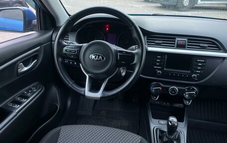 KIA Rio IV, 2017 год, 950 000 рублей, 9 фотография