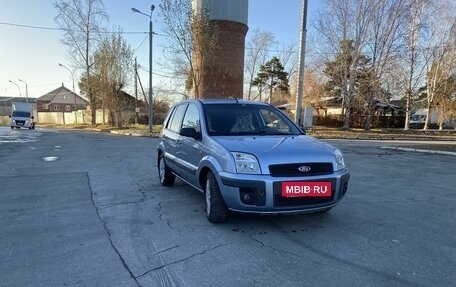 Ford Fusion I, 2006 год, 525 000 рублей, 2 фотография