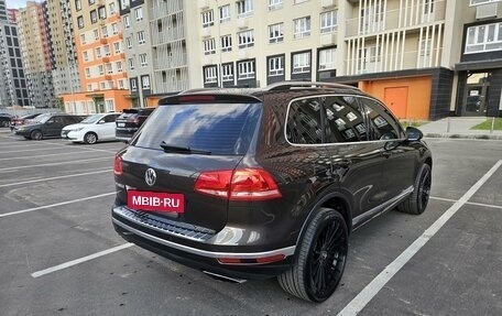 Volkswagen Touareg III, 2015 год, 3 250 000 рублей, 4 фотография