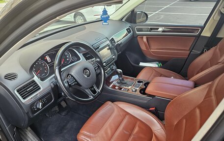 Volkswagen Touareg III, 2015 год, 3 250 000 рублей, 9 фотография