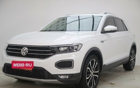 Volkswagen T-Roc I, 2020 год, 1 750 000 рублей, 3 фотография