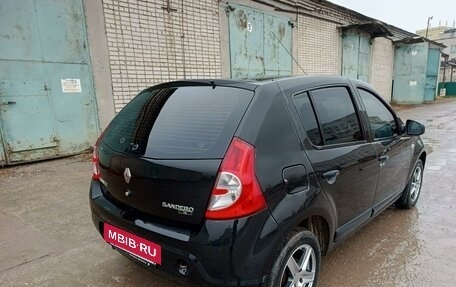 Renault Sandero I, 2013 год, 750 000 рублей, 5 фотография