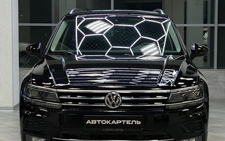 Volkswagen Tiguan II, 2018 год, 3 299 999 рублей, 13 фотография