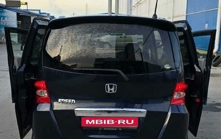 Honda Freed I, 2010 год, 959 999 рублей, 7 фотография