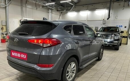 Hyundai Tucson III, 2016 год, 1 995 000 рублей, 3 фотография