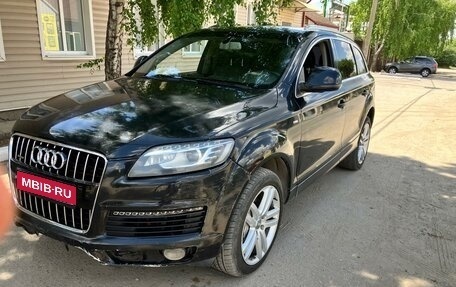 Audi Q7, 2006 год, 900 000 рублей, 1 фотография