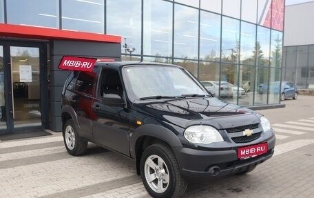 Chevrolet Niva I рестайлинг, 2017 год, 795 000 рублей, 1 фотография