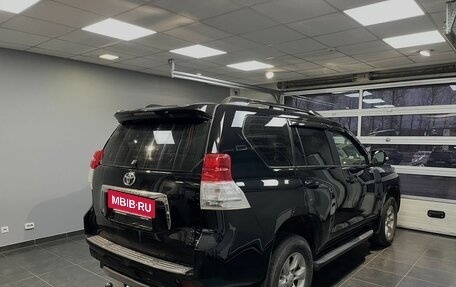 Toyota Land Cruiser Prado 150 рестайлинг 2, 2010 год, 3 070 000 рублей, 6 фотография