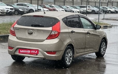 Hyundai Solaris II рестайлинг, 2011 год, 720 000 рублей, 6 фотография