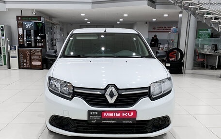 Renault Logan II, 2015 год, 770 000 рублей, 2 фотография