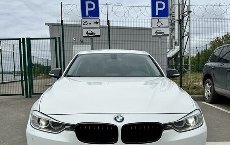 BMW 3 серия, 2013 год, 1 600 000 рублей, 2 фотография