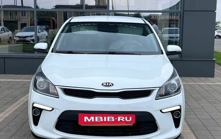 KIA Rio IV, 2019 год, 1 630 000 рублей, 2 фотография