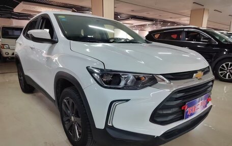 Chevrolet Tracker, 2021 год, 1 350 000 рублей, 6 фотография