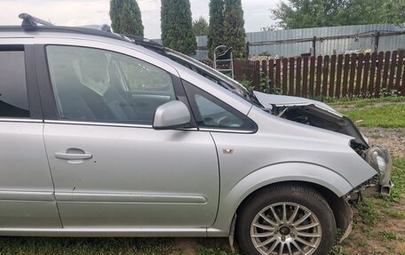 Opel Zafira B, 2011 год, 400 000 рублей, 5 фотография