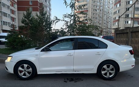 Volkswagen Jetta VI, 2013 год, 715 000 рублей, 6 фотография