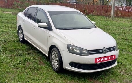 Volkswagen Polo VI (EU Market), 2013 год, 700 000 рублей, 2 фотография